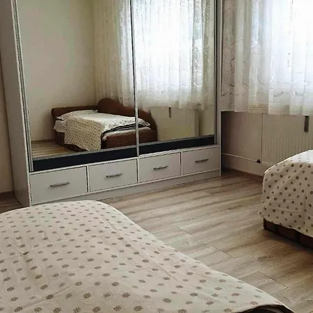 شقة Apartman O Vymere 42m2